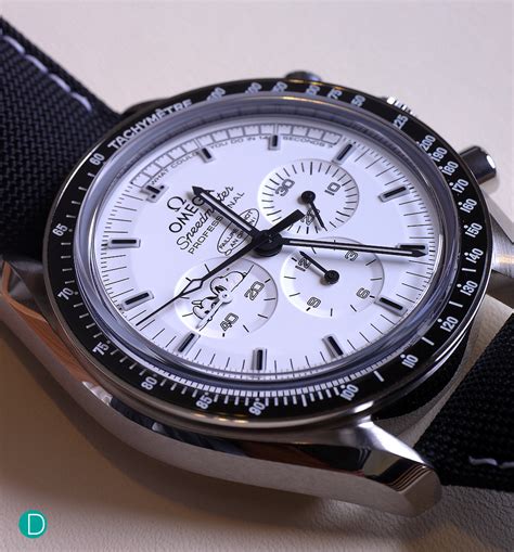 omega speedmaster apollo 13 silver snoopy award replica|omega speedmaster snoopy price.